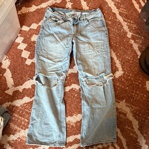 American Eagle Women's Blue Distressed Jeans